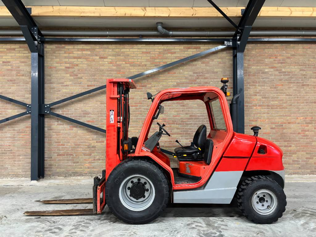 Manitou MH 25.4 T - 越野叉车:图1 Manitou MH 25.4 T - 越野叉车:图1
