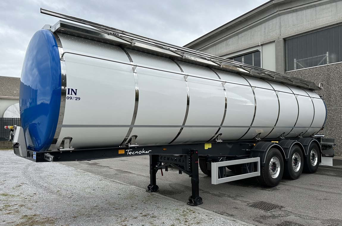 Bata CISTERNA SUPER LIGHT NUOVA - 液罐半拖车:图1 Bata CISTERNA SUPER LIGHT NUOVA - 液罐半拖车:图1