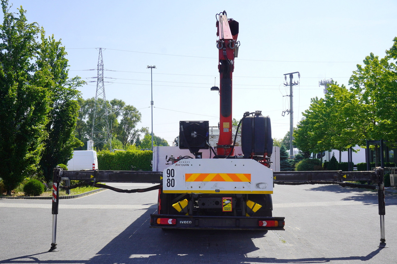 IVECO EUROCARGO 190-280L / FASSI F135A / 8 M / Lift cap. 5580 kg - 栏板式/ 平板卡车, 起重车:图4 IVECO EUROCARGO 190-280L / FASSI F135A / 8 M / Lift cap. 5580 kg - 栏板式/ 平板卡车, 起重车:图4