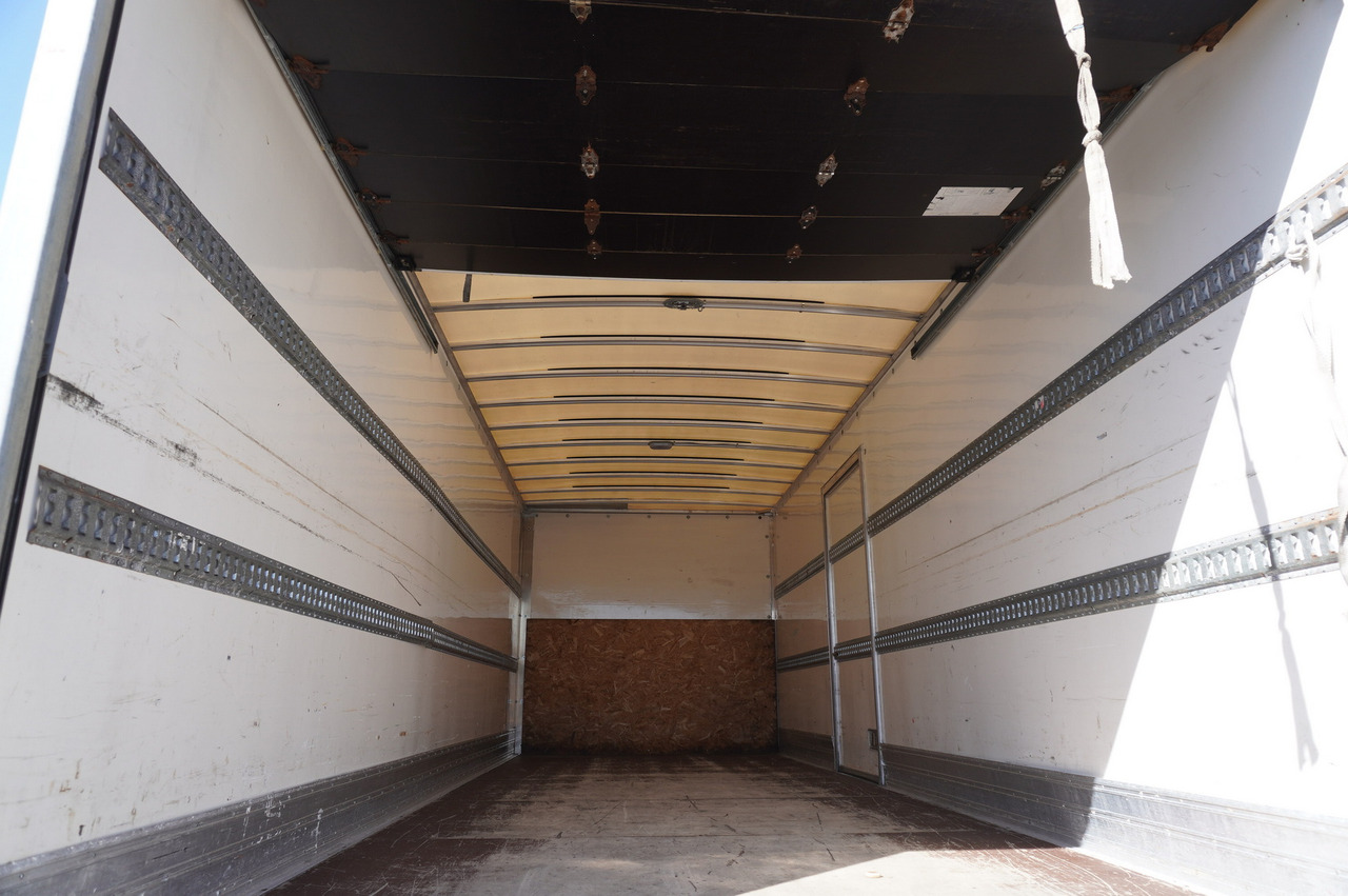 IVECO Eurocargo 120-190 / 160 thousand km !!! / Box 18 EPAL / Dhollandia lift 1500 kg - 厢式卡车:图5 IVECO Eurocargo 120-190 / 160 thousand km !!! / Box 18 EPAL / Dhollandia lift 1500 kg - 厢式卡车:图5