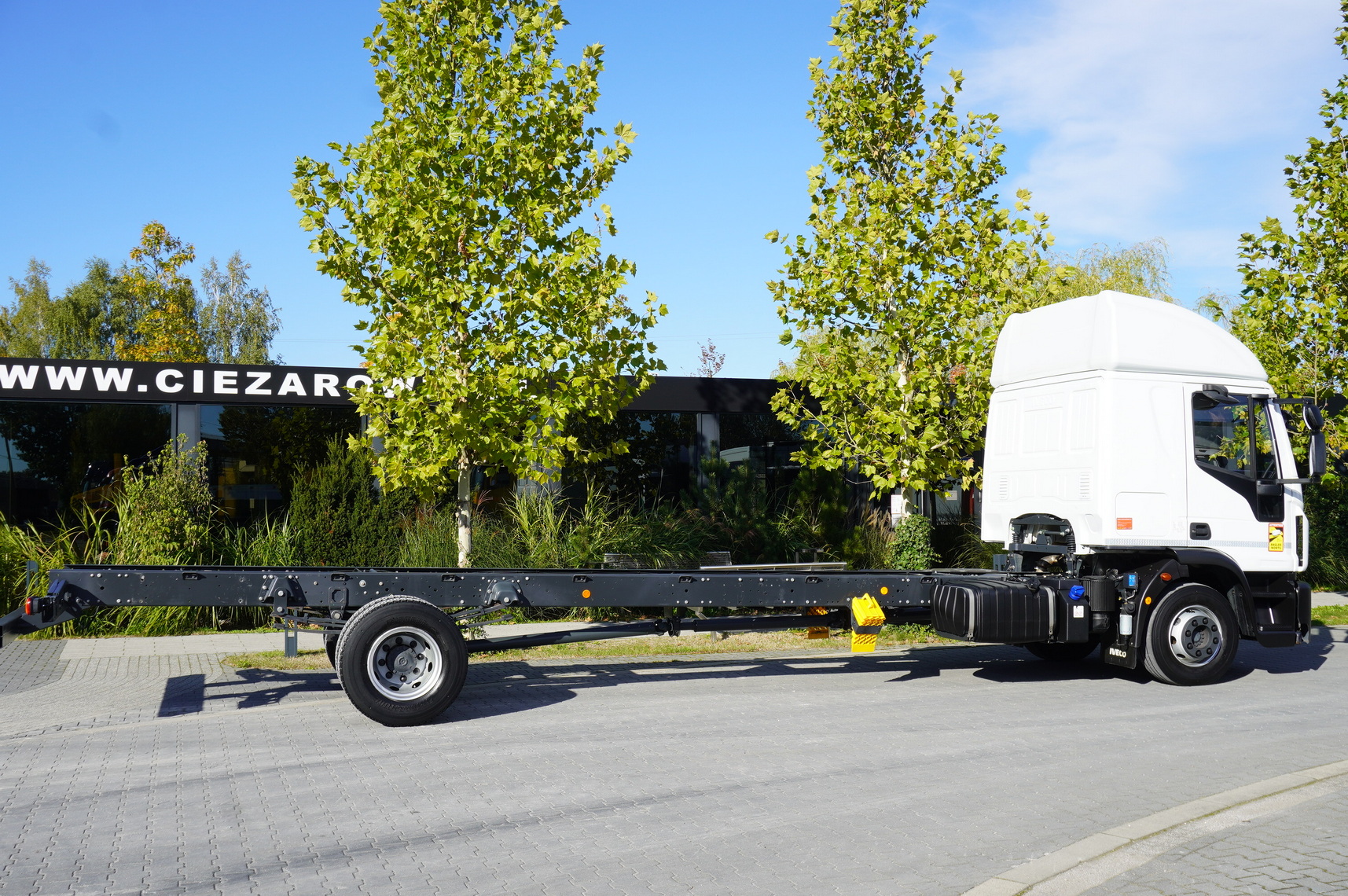 IVECO Eurocargo 140e19 4×2 E6 Glob / ADR / frame 8,1m - 驾驶室底盘卡车:图3 IVECO Eurocargo 140e19 4×2 E6 Glob / ADR / frame 8,1m - 驾驶室底盘卡车:图3