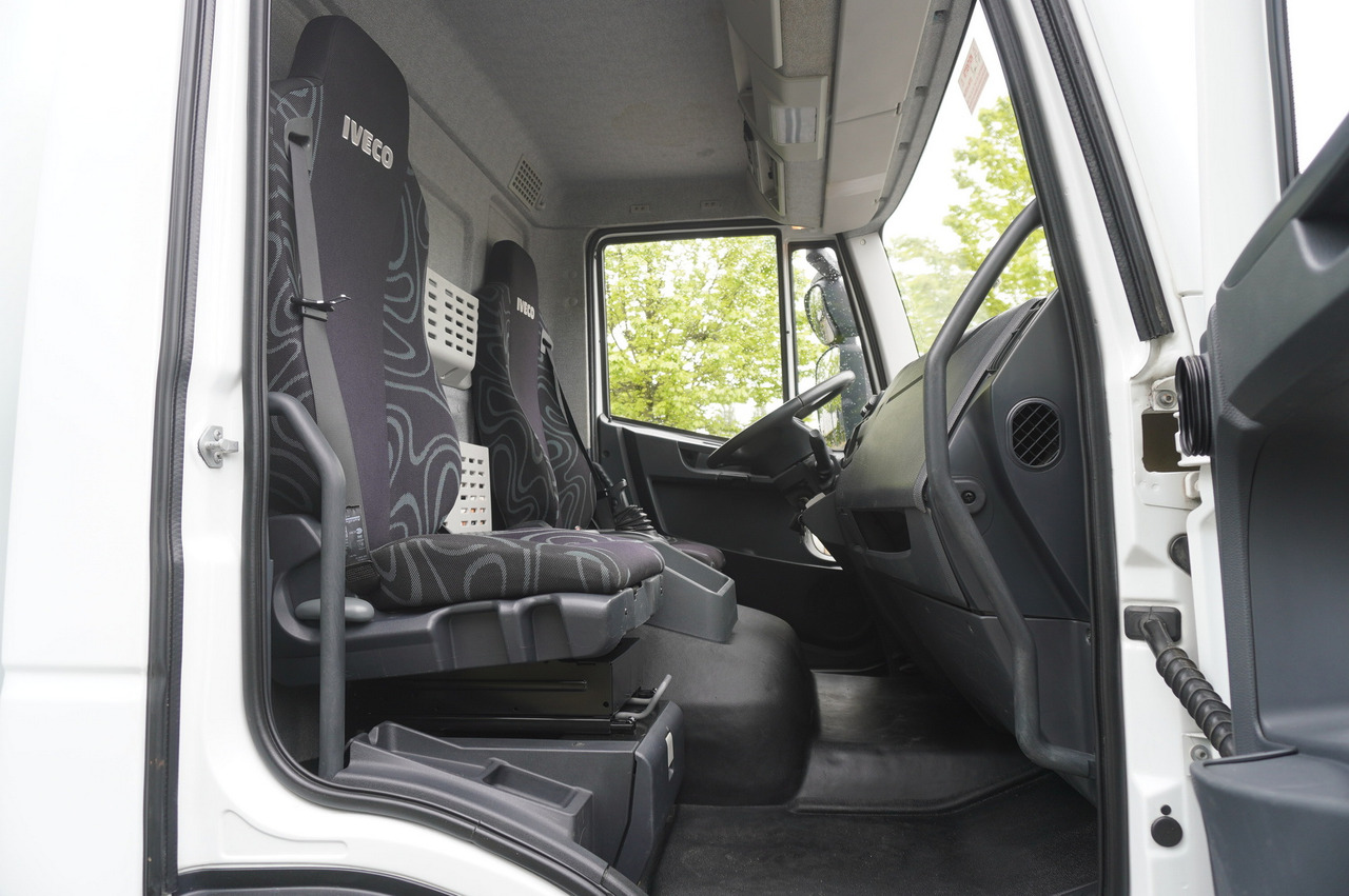 栏板式/ 平板卡车 IVECO Eurocargo 150 E25 / 90 tho. km !!! / Tow truck:图30 栏板式/ 平板卡车 IVECO Eurocargo 150 E25 / 90 tho. km !!! / Tow truck:图30