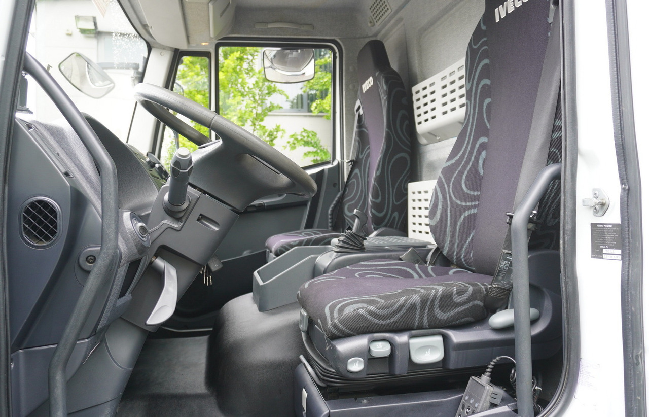 栏板式/ 平板卡车 IVECO Eurocargo 150 E25 / 90 tho. km !!! / Tow truck:图19 栏板式/ 平板卡车 IVECO Eurocargo 150 E25 / 90 tho. km !!! / Tow truck:图19