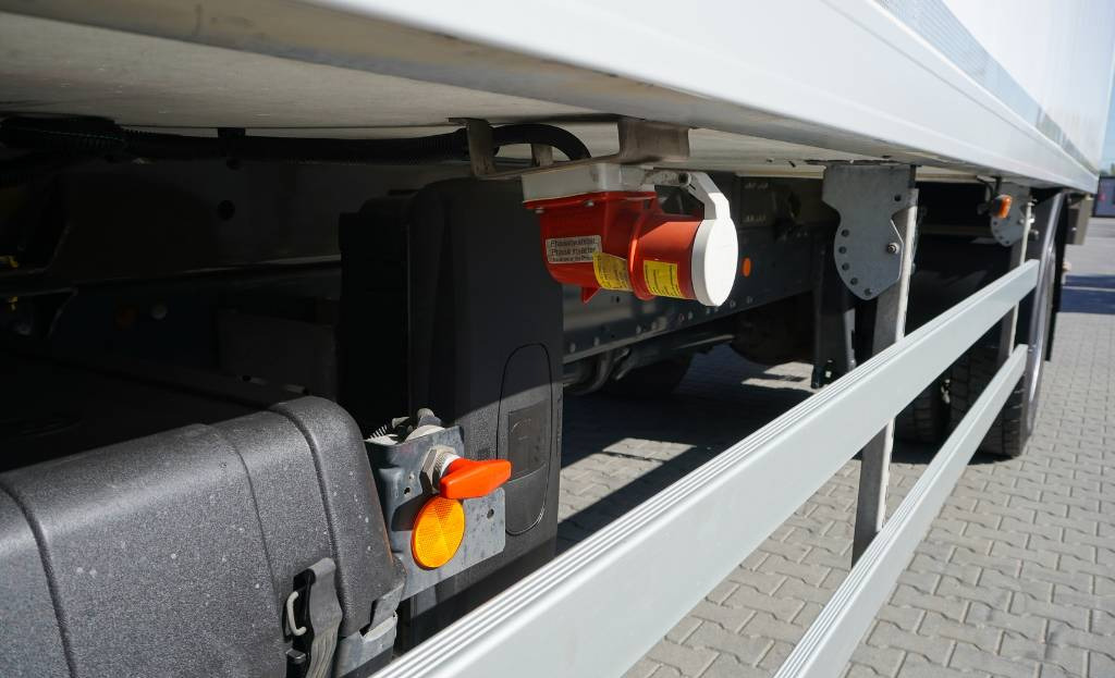 IVECO Eurocargo 190-280L 19t E6 / ATP/FRC to 2025 / Lamberet Refrigerator 22 pallets - 冷藏车:图4 IVECO Eurocargo 190-280L 19t E6 / ATP/FRC to 2025 / Lamberet Refrigerator 22 pallets - 冷藏车:图4