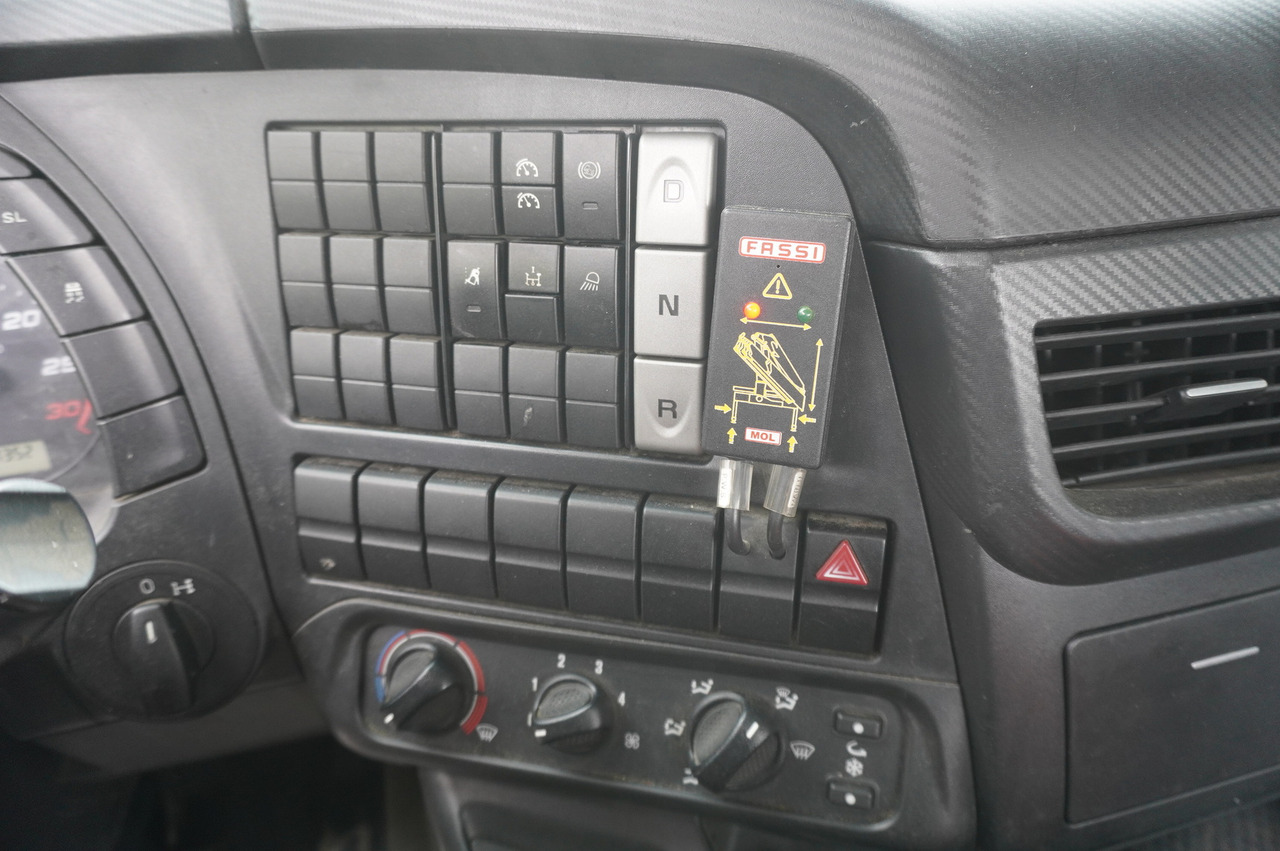 栏板式/ 平板卡车, 起重车 IVECO STRALIS 19.310 E6 / Flatbed 19 EPAL / FASSI F135 / 225 MTH! / 5.7 T：图22