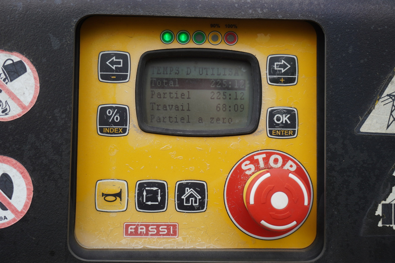 IVECO STRALIS 19.310 E6 / Flatbed 19 EPAL / FASSI F135 / 225 MTH! / 5.7 T - 栏板式/ 平板卡车, 起重车:图2 IVECO STRALIS 19.310 E6 / Flatbed 19 EPAL / FASSI F135 / 225 MTH! / 5.7 T - 栏板式/ 平板卡车, 起重车:图2