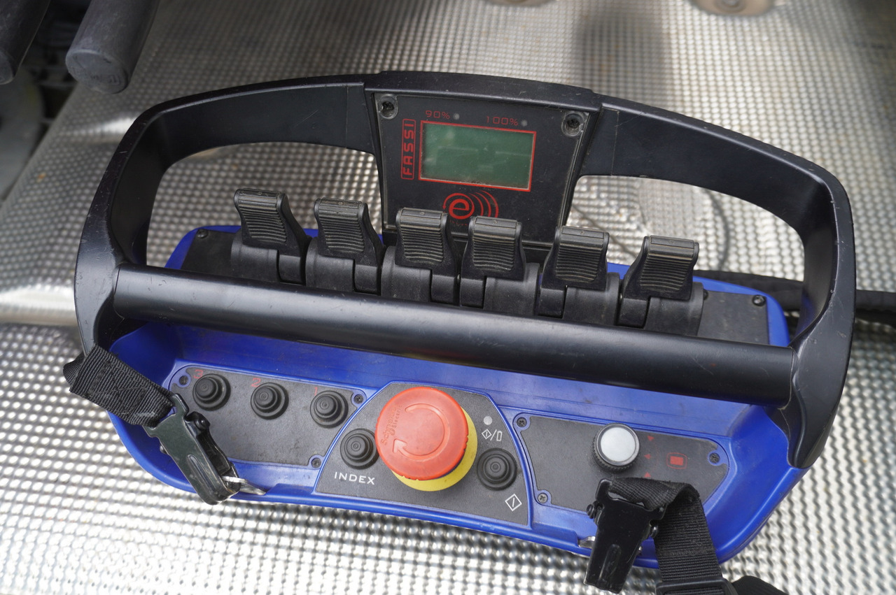 栏板式/ 平板卡车, 起重车 IVECO STRALIS 19.310 E6 / Flatbed 19 EPAL / FASSI F135 / 225 MTH! / 5.7 T：图17