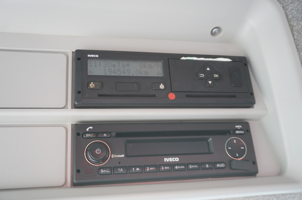 翻斗车, 起重车 IVECO STRALIS 330 E6 / FASSI 195A 8.5 T / 3-side tipper:图28 翻斗车, 起重车 IVECO STRALIS 330 E6 / FASSI 195A 8.5 T / 3-side tipper:图28