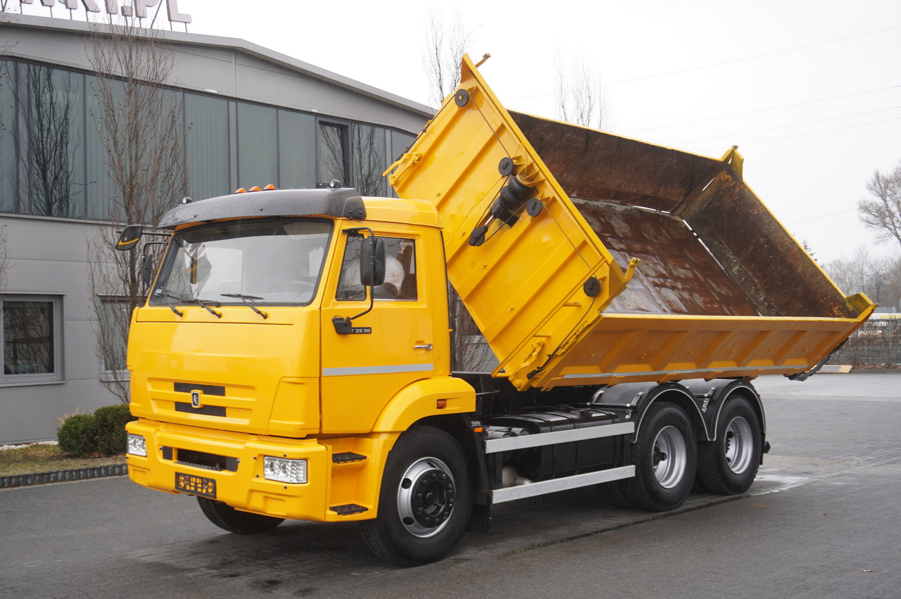KAMAZ T2530 E5 6×4 / 3-sided tipper - 翻斗车, 起重车:图2 KAMAZ T2530 E5 6×4 / 3-sided tipper - 翻斗车, 起重车:图2