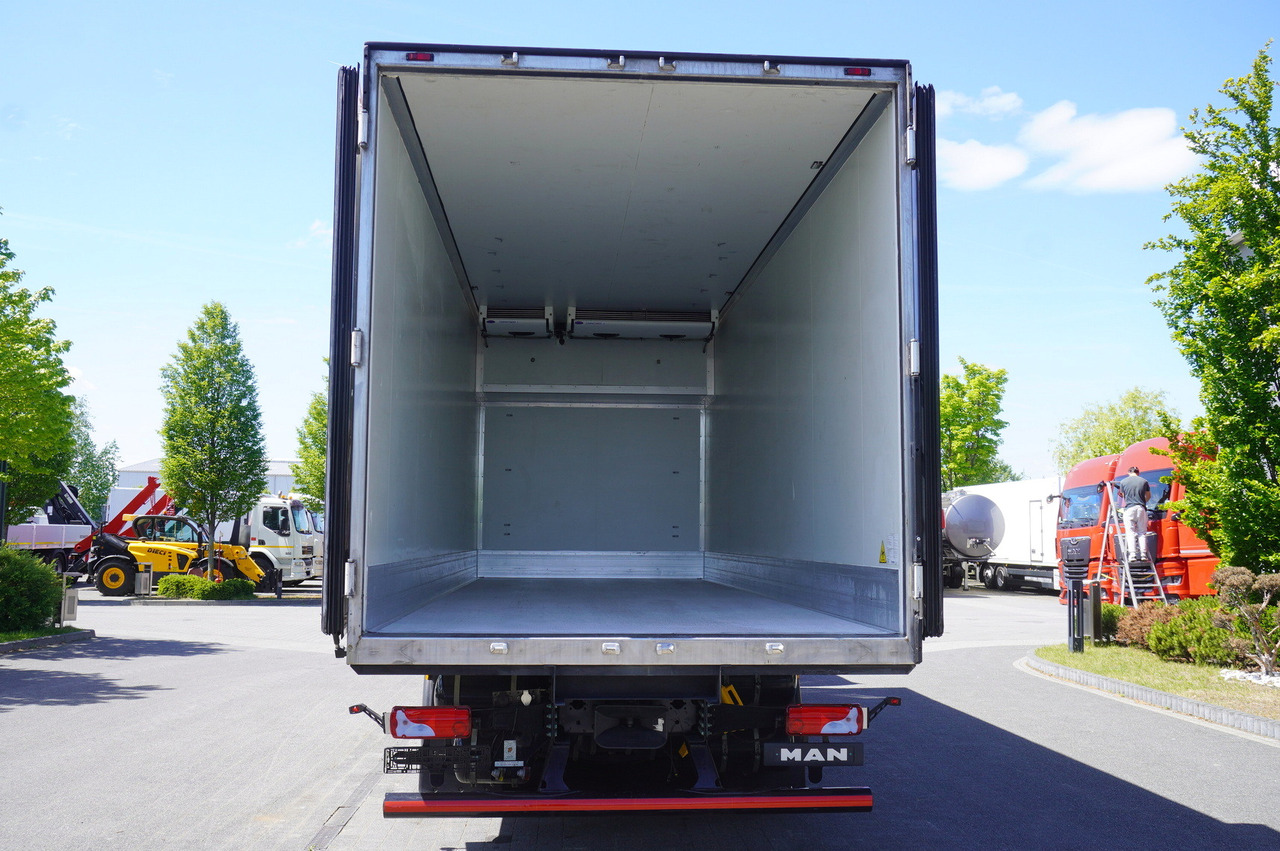 MAN GX 26.510 / 2022 / NEW Krone bitemperature refrigerated truck / Carrier Supra 850 MT / 4 units - 冷藏车:图4 MAN GX 26.510 / 2022 / NEW Krone bitemperature refrigerated truck / Carrier Supra 850 MT / 4 units - 冷藏车:图4