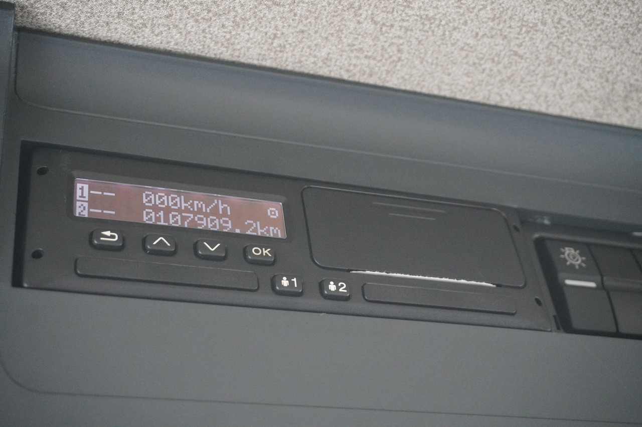 MAN TGL 12.190 / CHEREAU Refrigerator 18 PAL multitemperature / Thermoking T-1200R / 100,000 km - 冷藏车:图2 MAN TGL 12.190 / CHEREAU Refrigerator 18 PAL multitemperature / Thermoking T-1200R / 100,000 km - 冷藏车:图2