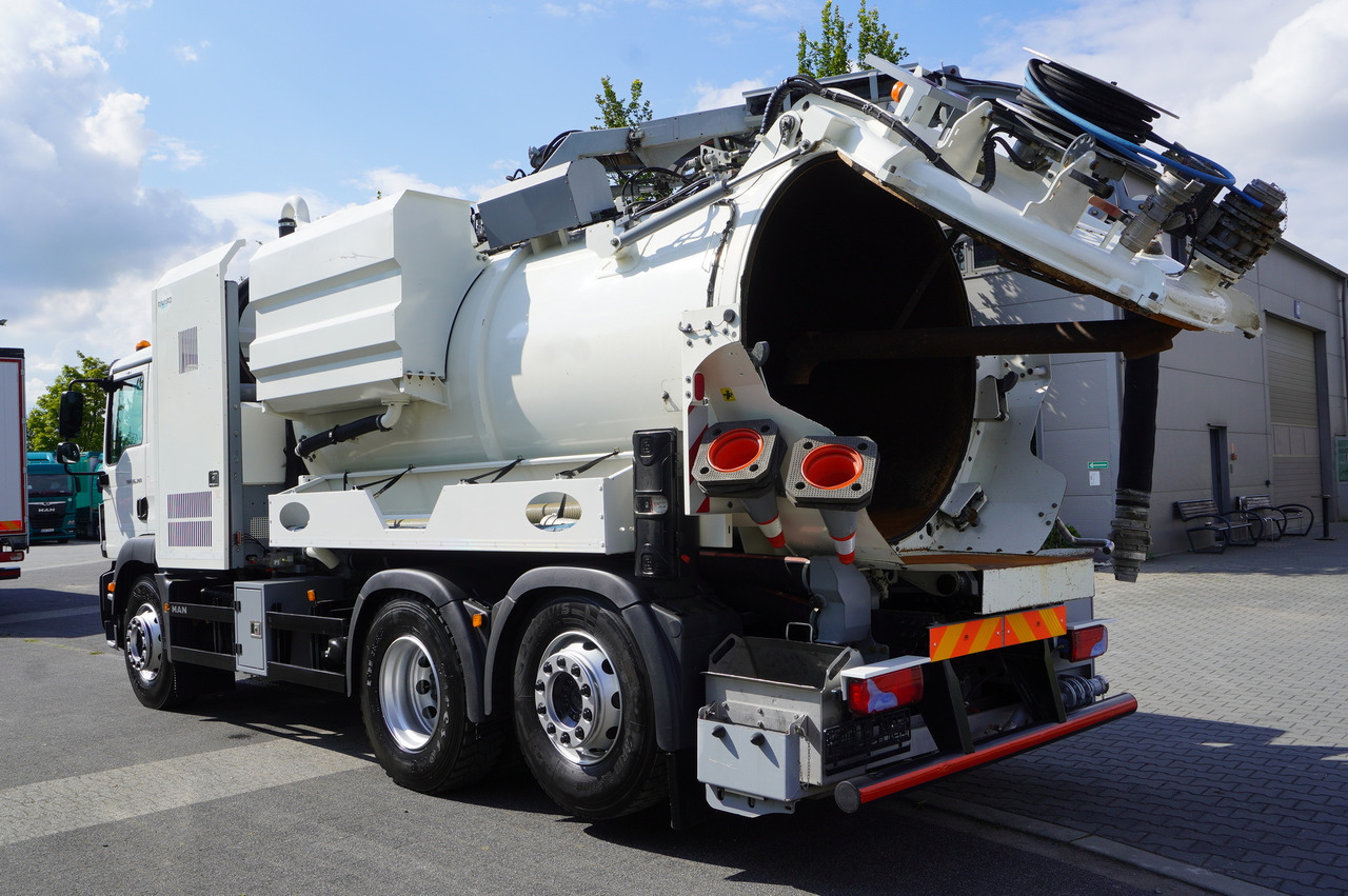MAN TGM 26.340 E6 / RIVARD sewage cleaner 11.8 m3 / 170 tho. km / steered axle - 真空车:图5 MAN TGM 26.340 E6 / RIVARD sewage cleaner 11.8 m3 / 170 tho. km / steered axle - 真空车:图5