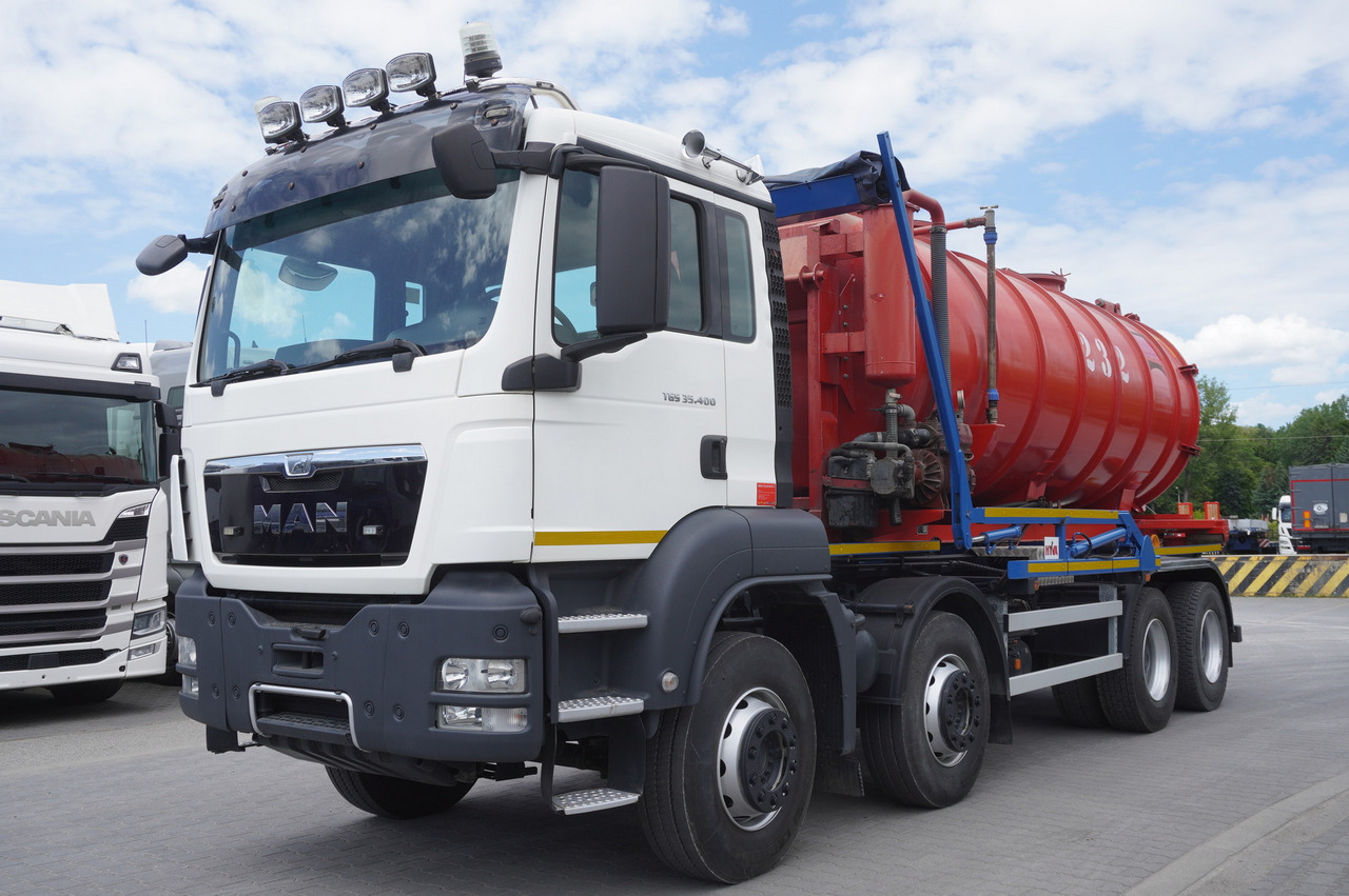 MAN TGS 35.400 8 × 4 E5 / HYVA HOOK LIFT 32.56 SE / Septic barrel 13000 L - 浆罐车:图2 MAN TGS 35.400 8 × 4 E5 / HYVA HOOK LIFT 32.56 SE / Septic barrel 13000 L - 浆罐车:图2