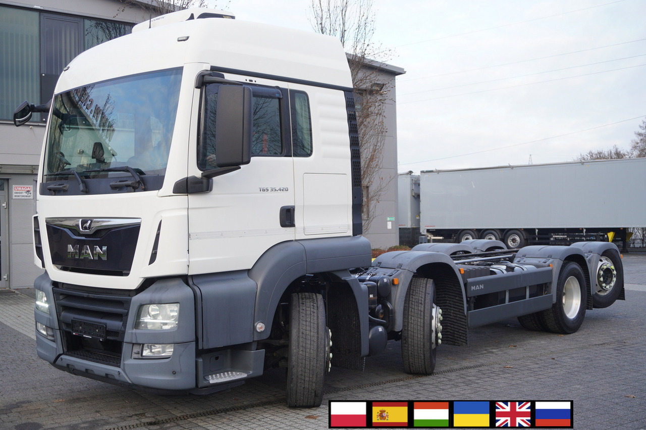 MAN TGS 35.420 8×2 / Chassis 6.4 m / 3 steered axles - 起重车:图1 MAN TGS 35.420 8×2 / Chassis 6.4 m / 3 steered axles - 起重车:图1
