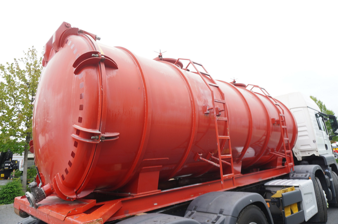 罐车 MAN TGS 35.420 8×2 / NEW septic barrel 13000 L / 3 steered axles:图10 罐车 MAN TGS 35.420 8×2 / NEW septic barrel 13000 L / 3 steered axles:图10