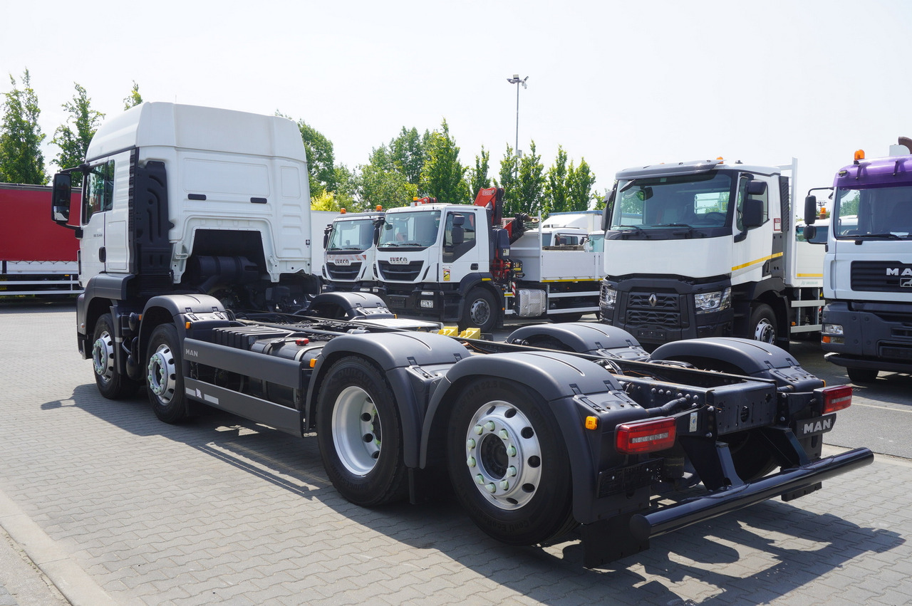 MAN TGS 35.420 8x2 / Chassis 6.4 m / 3 steered axles - 起重车:图4 MAN TGS 35.420 8x2 / Chassis 6.4 m / 3 steered axles - 起重车:图4