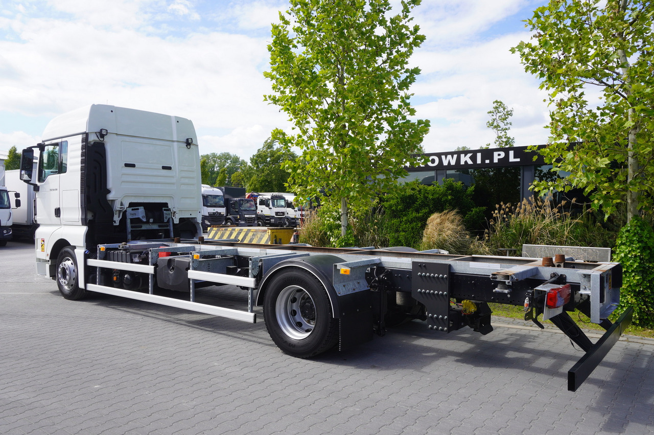 MAN TGX 18.430 / BDF 7.5 m / sleeping cab / 2021 - 集装箱运输车/ 可拆卸车身的卡车:图3 MAN TGX 18.430 / BDF 7.5 m / sleeping cab / 2021 - 集装箱运输车/ 可拆卸车身的卡车:图3