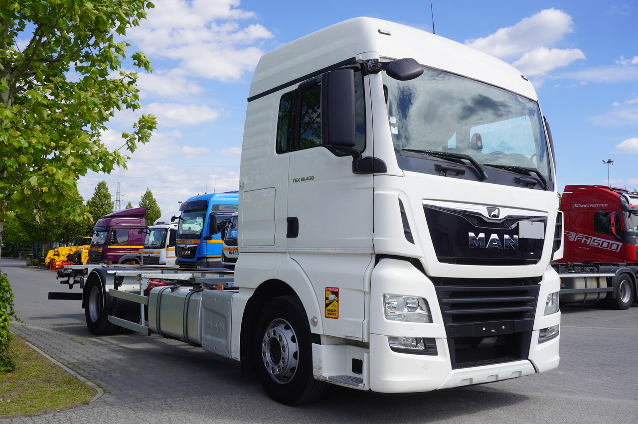 MAN TGX 18.430 / BDF 7.5 m / sleeping cab / 2021 - 集装箱运输车/ 可拆卸车身的卡车:图4 MAN TGX 18.430 / BDF 7.5 m / sleeping cab / 2021 - 集装箱运输车/ 可拆卸车身的卡车:图4