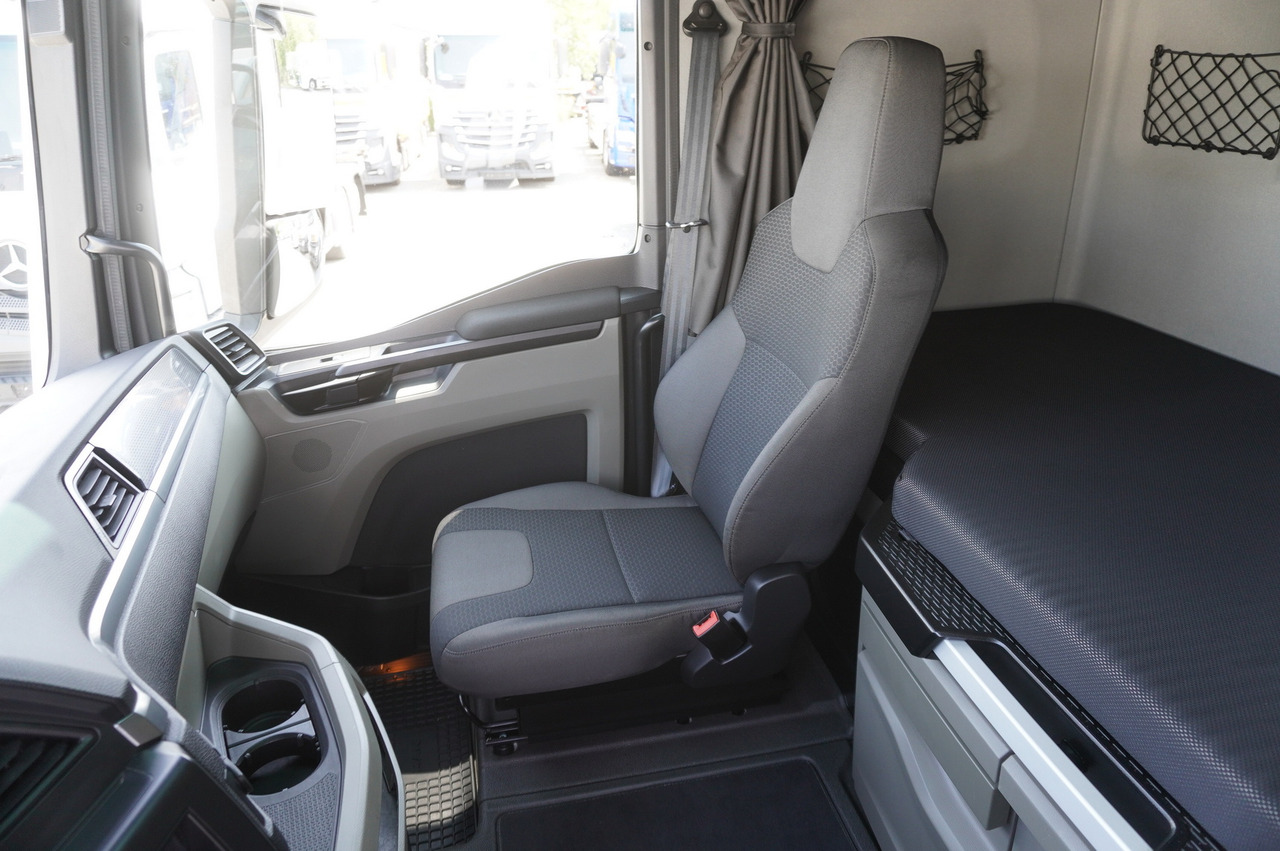 MAN TGX 26.470 / 2022 / Krone Refrigerator 40 EPAL Multitemp Dopplestock / Carrier Supra 950 MT 租赁 MAN TGX 26.470 / 2022 / Krone Refrigerator 40 EPAL Multitemp Dopplestock / Carrier Supra 950 MT:图22 MAN TGX 26.470 / 2022 / Krone Refrigerator 40 EPAL Multitemp Dopplestock / Carrier Supra 950 MT 租赁 MAN TGX 26.470 / 2022 / Krone Refrigerator 40 EPAL Multitemp Dopplestock / Carrier Supra 950 MT:图22