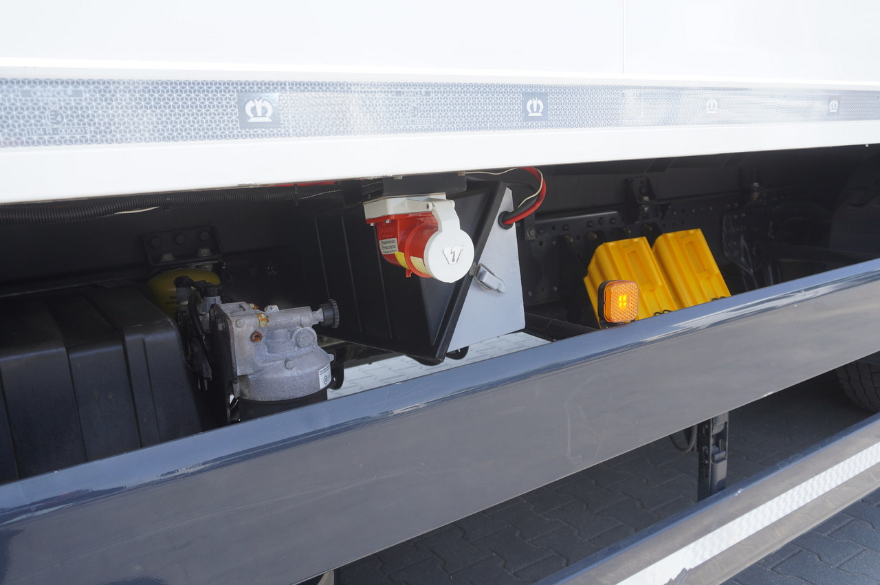 MAN TGX 26.470 / 2022 / Krone Refrigerator 40 EPAL Multitemp Dopplestock / Carrier Supra 950 MT 租赁 MAN TGX 26.470 / 2022 / Krone Refrigerator 40 EPAL Multitemp Dopplestock / Carrier Supra 950 MT:图9 MAN TGX 26.470 / 2022 / Krone Refrigerator 40 EPAL Multitemp Dopplestock / Carrier Supra 950 MT 租赁 MAN TGX 26.470 / 2022 / Krone Refrigerator 40 EPAL Multitemp Dopplestock / Carrier Supra 950 MT:图9