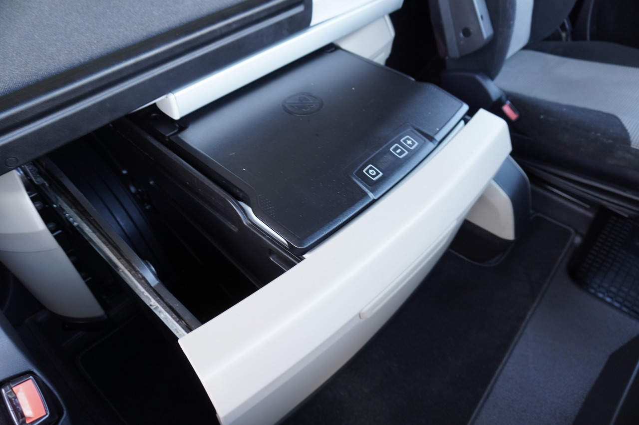 冷藏车 MAN TGX 26.500 E6 XXL / Schmitz 19 pallets / Thermoking / steering axle:图45 冷藏车 MAN TGX 26.500 E6 XXL / Schmitz 19 pallets / Thermoking / steering axle:图45