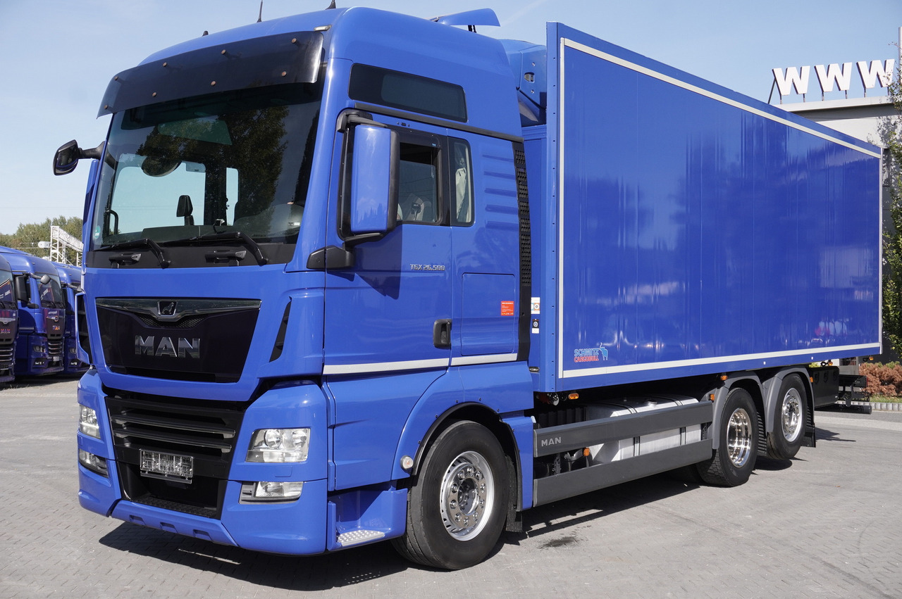 MAN TGX 26.500 E6 XXL / Schmitz 19 pallets / Thermoking / steering axle - 冷藏车:图1 MAN TGX 26.500 E6 XXL / Schmitz 19 pallets / Thermoking / steering axle - 冷藏车:图1