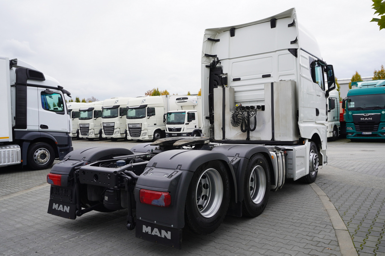 MAN TGX 28.510 6x2 / Sleeper cab / NEW tires / GVW 65 t - 牵引车:图4 MAN TGX 28.510 6x2 / Sleeper cab / NEW tires / GVW 65 t - 牵引车:图4