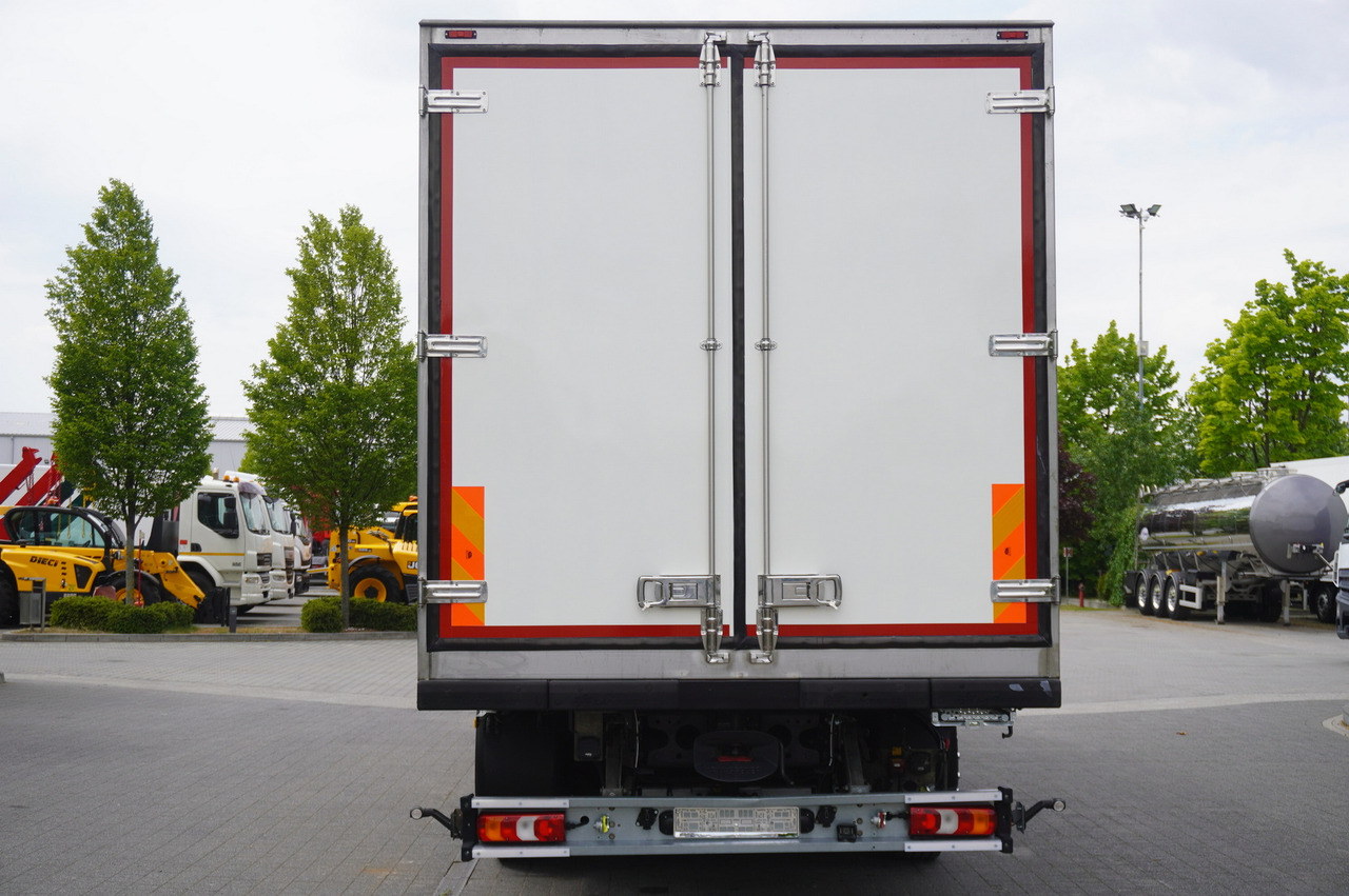 MERCEDES-BENZ 2543 / NEW Lamberet refrigerator/ 160 tho. km / steered 3rd axle - 冷藏车:图5 MERCEDES-BENZ 2543 / NEW Lamberet refrigerator/ 160 tho. km / steered 3rd axle - 冷藏车:图5