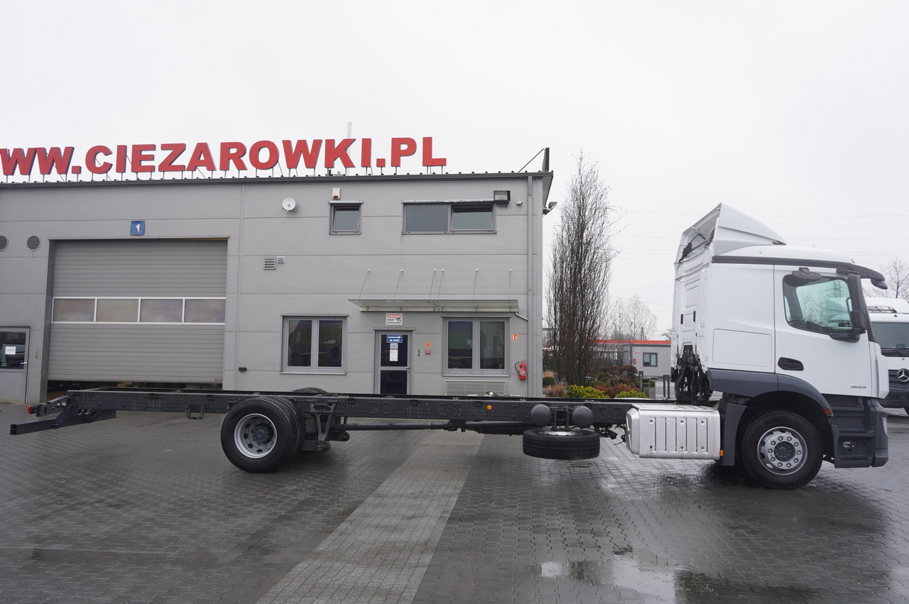 MERCEDES-BENZ Actros 1824 / 9.1 m chassis / sleeping cabin - 驾驶室底盘卡车:图2 MERCEDES-BENZ Actros 1824 / 9.1 m chassis / sleeping cabin - 驾驶室底盘卡车:图2