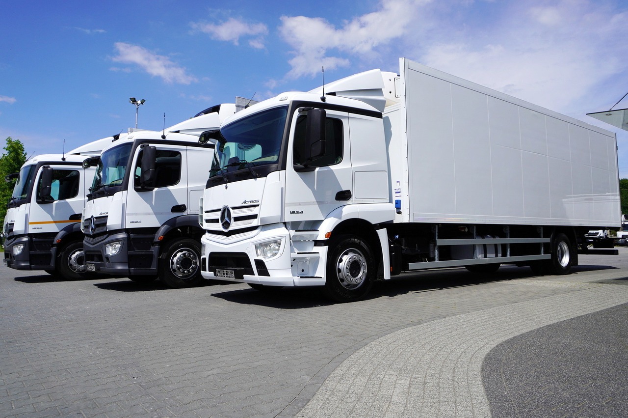 MERCEDES-BENZ Actros 1824 / Refrigerator 22 EPAL / Carrier Supra 1250 / Sleeping cabin / 3 units - 冷藏车:图5 MERCEDES-BENZ Actros 1824 / Refrigerator 22 EPAL / Carrier Supra 1250 / Sleeping cabin / 3 units - 冷藏车:图5