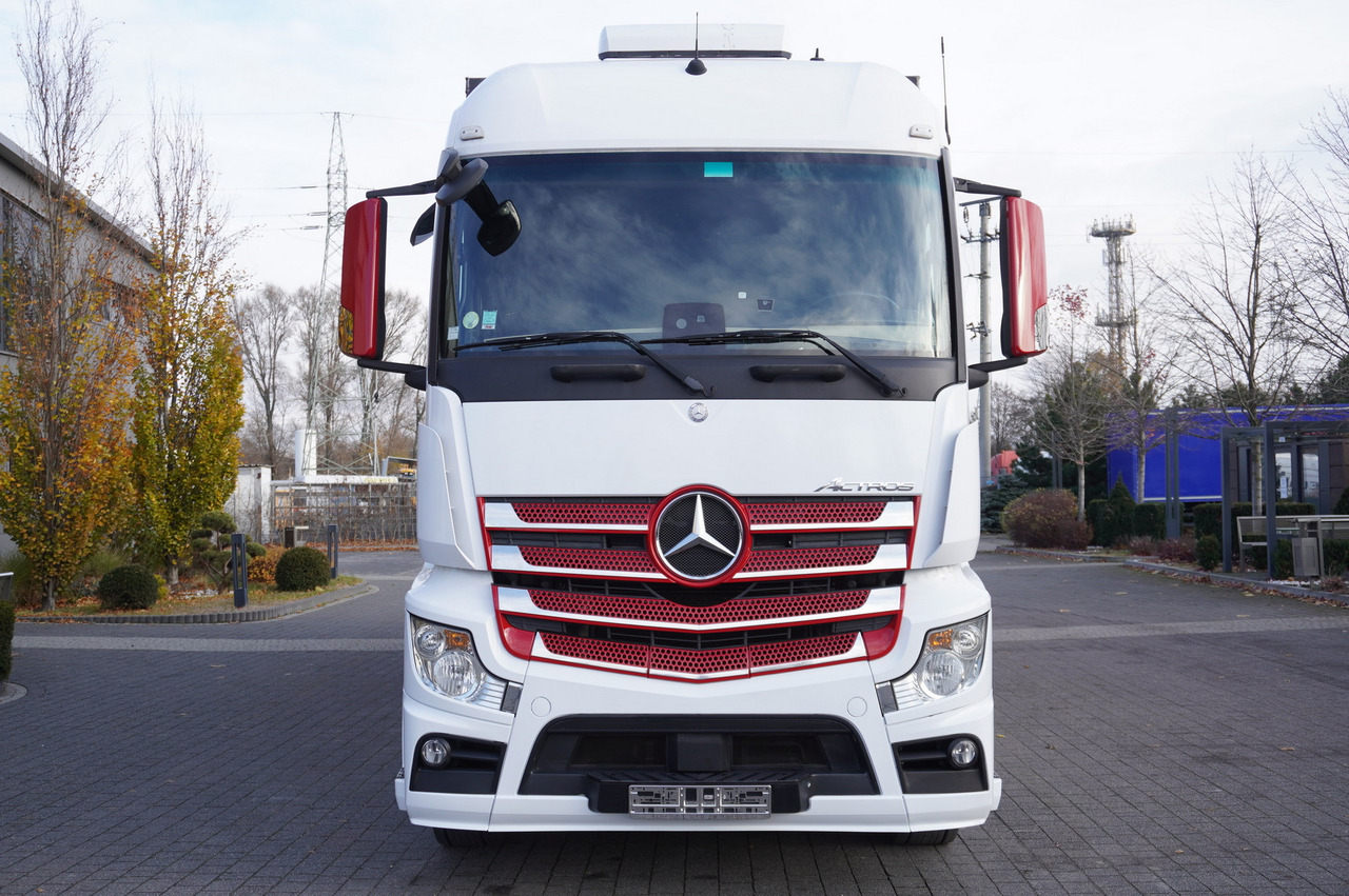 MERCEDES-BENZ Actros 1835 E6 4×2 / Curtainsider 21 pallets / tail lift 1.5t - 侧帘卡车:图4 MERCEDES-BENZ Actros 1835 E6 4×2 / Curtainsider 21 pallets / tail lift 1.5t - 侧帘卡车:图4