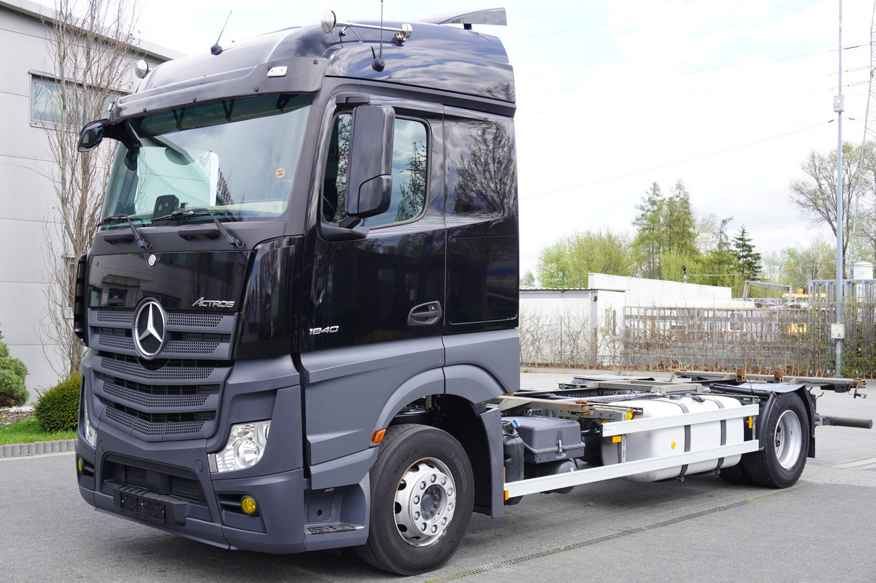 MERCEDES-BENZ Actros 1840 E6 4x2 / Lounge chair BDF - 驾驶室底盘卡车:图1 MERCEDES-BENZ Actros 1840 E6 4x2 / Lounge chair BDF - 驾驶室底盘卡车:图1