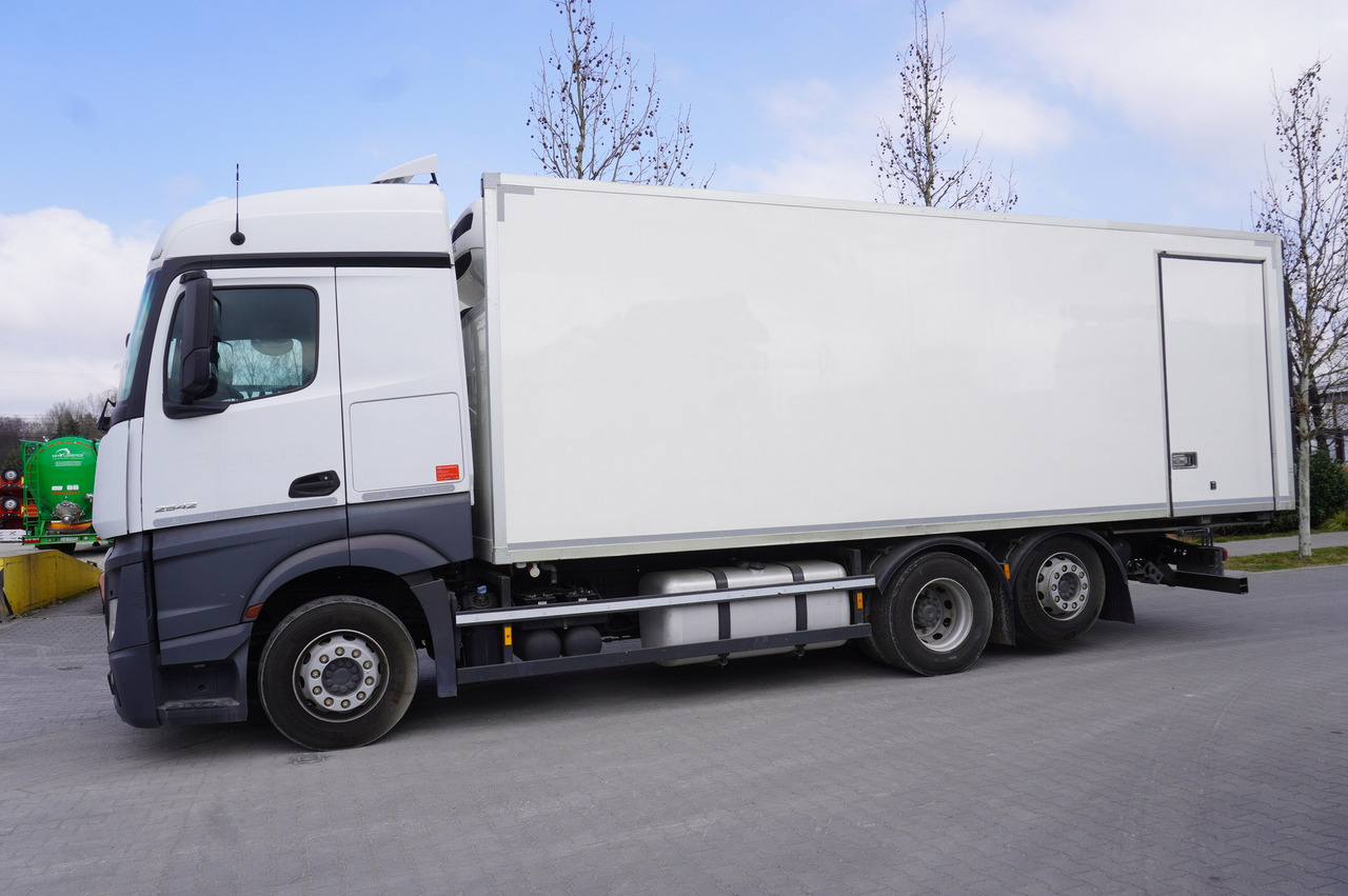 MERCEDES-BENZ Actros 2542 / GIGA cabin / Thermoking 1000R - 冷藏车:图2 MERCEDES-BENZ Actros 2542 / GIGA cabin / Thermoking 1000R - 冷藏车:图2