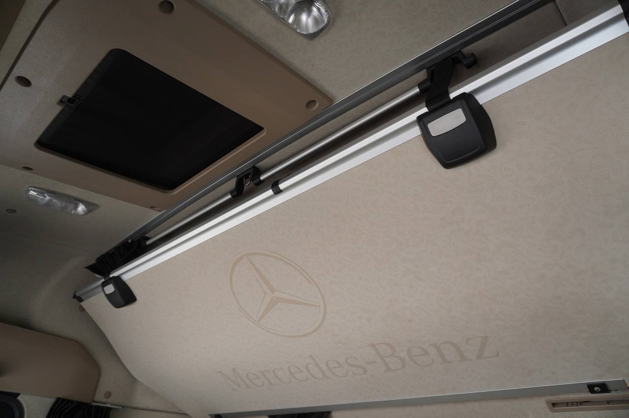 MERCEDES-BENZ Actros 2542 / NEW tow truck / steered 3rd axle 租赁 MERCEDES-BENZ Actros 2542 / NEW tow truck / steered 3rd axle:图24 MERCEDES-BENZ Actros 2542 / NEW tow truck / steered 3rd axle 租赁 MERCEDES-BENZ Actros 2542 / NEW tow truck / steered 3rd axle:图24