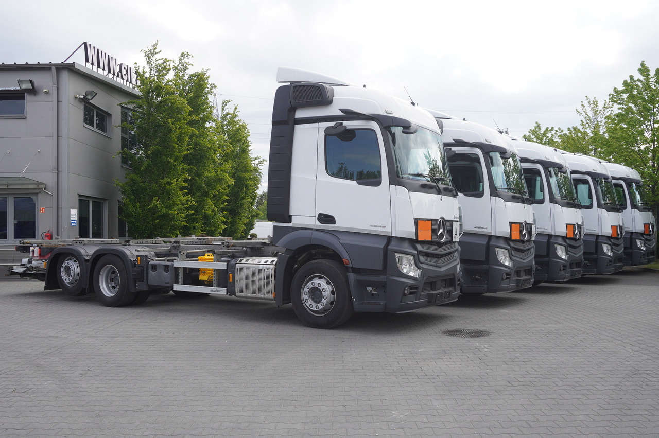 MERCEDES-BENZ Actros 2545 6×2 MP5 / ADR AT / 12 units - 集装箱运输车/ 可拆卸车身的卡车:图2 MERCEDES-BENZ Actros 2545 6×2 MP5 / ADR AT / 12 units - 集装箱运输车/ 可拆卸车身的卡车:图2