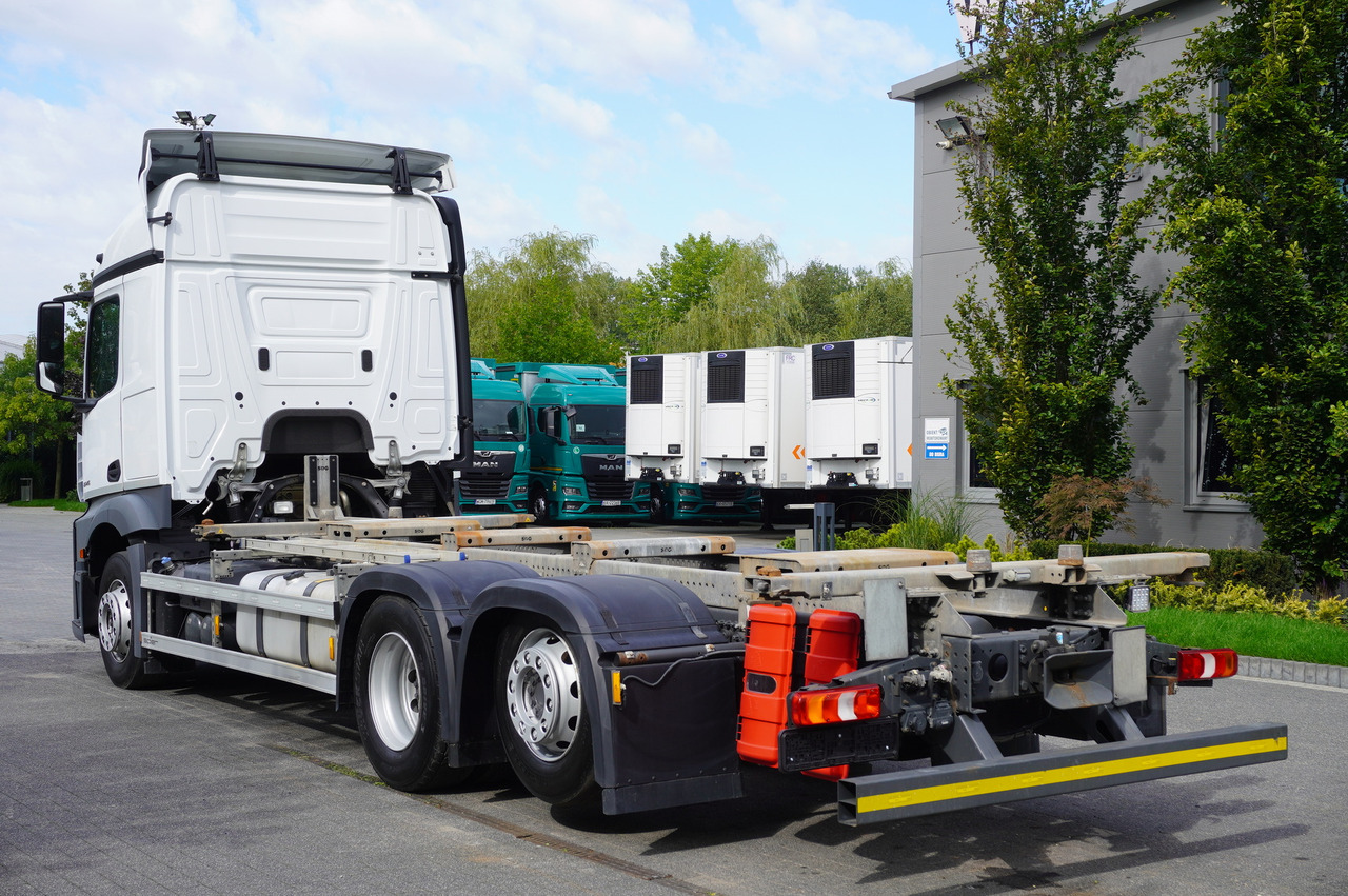 MERCEDES-BENZ Actros 2545 6×2 MP5 / Full ADR / 2 units - 集装箱运输车/ 可拆卸车身的卡车:图4 MERCEDES-BENZ Actros 2545 6×2 MP5 / Full ADR / 2 units - 集装箱运输车/ 可拆卸车身的卡车:图4