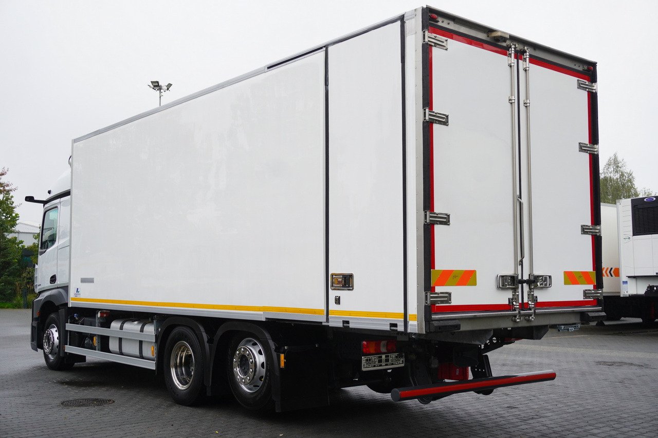 MERCEDES-BENZ Actros 2545 MP5 / Lecapitaine 18 EPAL refrigerator / Bitemperature / Carrier Supra 850 MT / ADR AT - 冷藏车:图3 MERCEDES-BENZ Actros 2545 MP5 / Lecapitaine 18 EPAL refrigerator / Bitemperature / Carrier Supra 850 MT / ADR AT - 冷藏车:图3