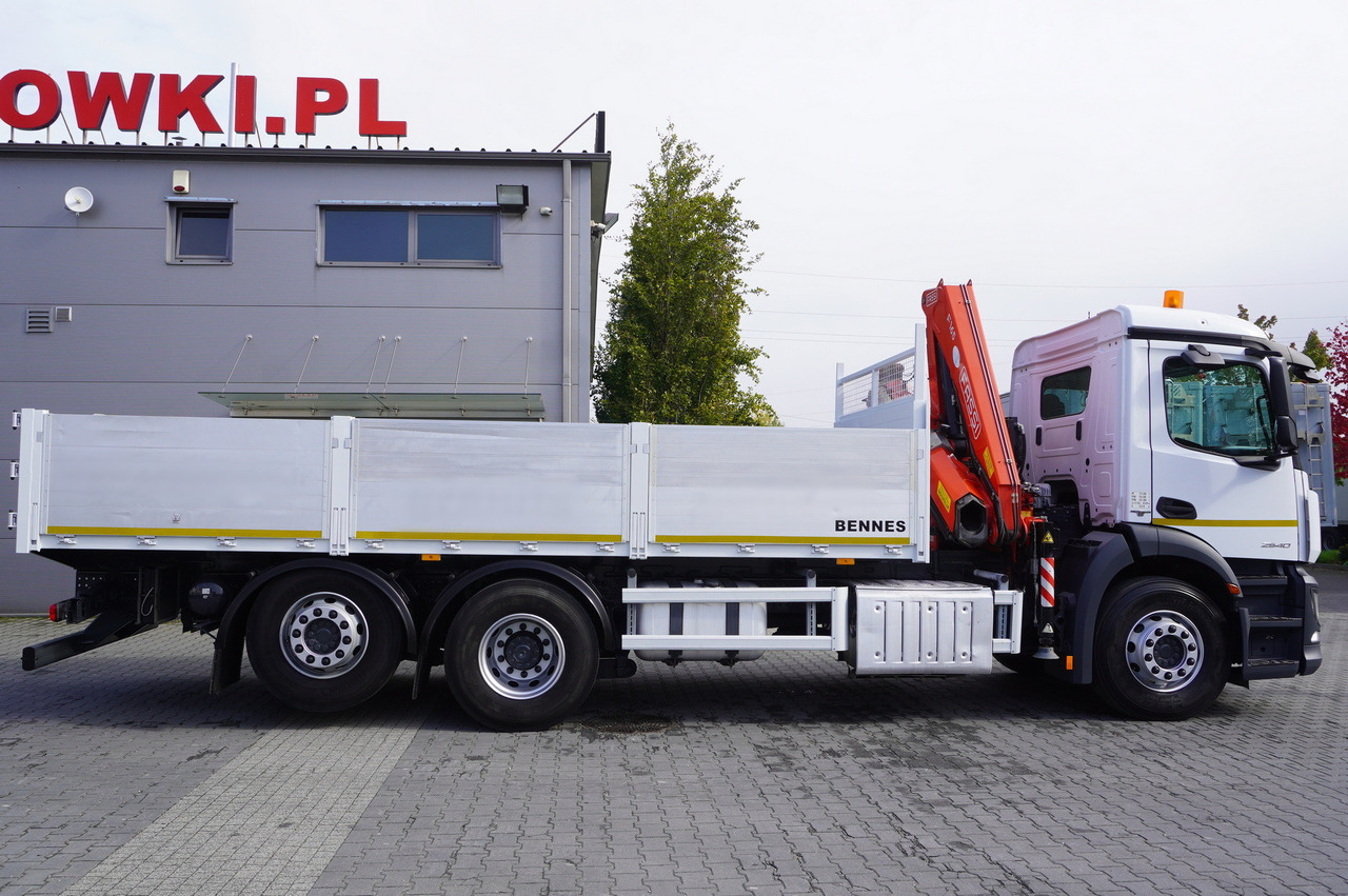 MERCEDES-BENZ Antos 2540 / Flatbed 15 EPAL / Fassi F165 / 6.1 t / 8 m reach / remote control / rotator / 1600 MTH / steered axle - 栏板式/ 平板卡车, 起重车:图3 MERCEDES-BENZ Antos 2540 / Flatbed 15 EPAL / Fassi F165 / 6.1 t / 8 m reach / remote control / rotator / 1600 MTH / steered axle - 栏板式/ 平板卡车, 起重车:图3