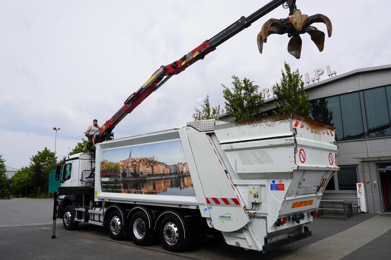 MERCEDES-BENZ Antos 3240 8x2 / Tajfun 5T crane / Farid Industries garbage truck/ 3 steered axles - 起重车:图2 MERCEDES-BENZ Antos 3240 8x2 / Tajfun 5T crane / Farid Industries garbage truck/ 3 steered axles - 起重车:图2