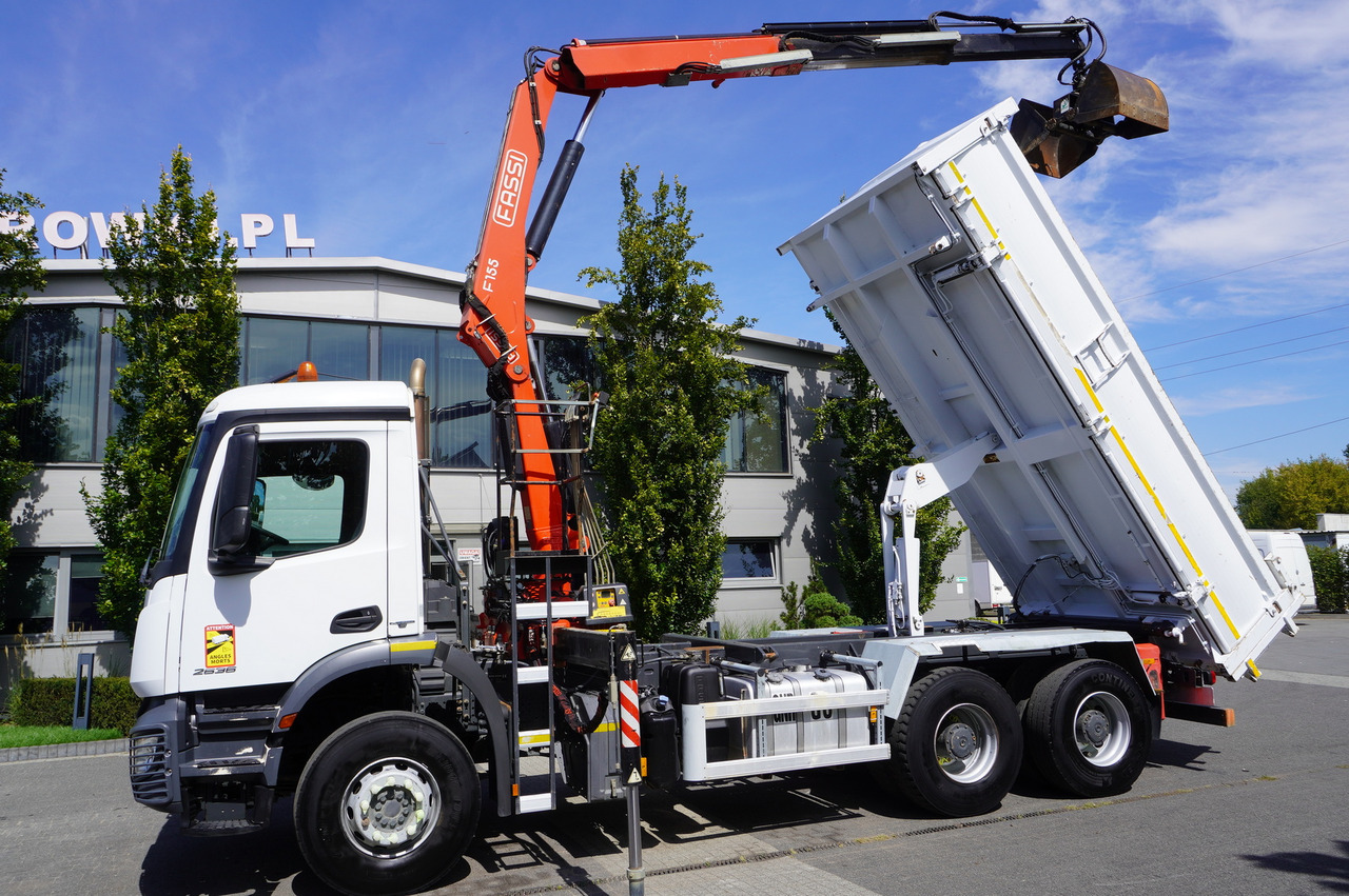 MERCEDES-BENZ Arocs 2636 / 6x4 / HDS Fassi / 3-Way Tipper / Bortmatic 租赁 MERCEDES-BENZ Arocs 2636 / 6x4 / HDS Fassi / 3-Way Tipper / Bortmatic：图8