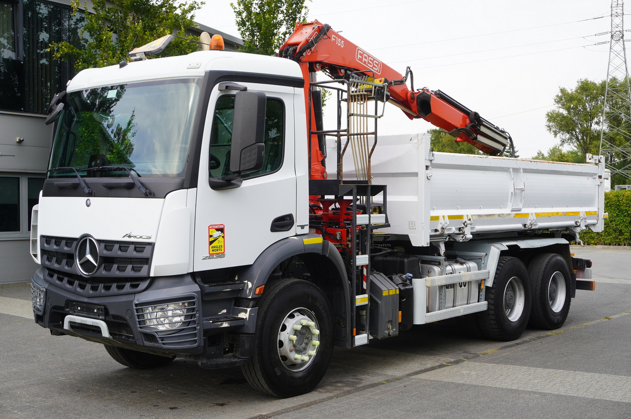 MERCEDES-BENZ Arocs 2636 / 6x4 / HDS Fassi / 3-Way Tipper / Bortmatic - 翻斗车, 起重车:图4 MERCEDES-BENZ Arocs 2636 / 6x4 / HDS Fassi / 3-Way Tipper / Bortmatic - 翻斗车, 起重车:图4