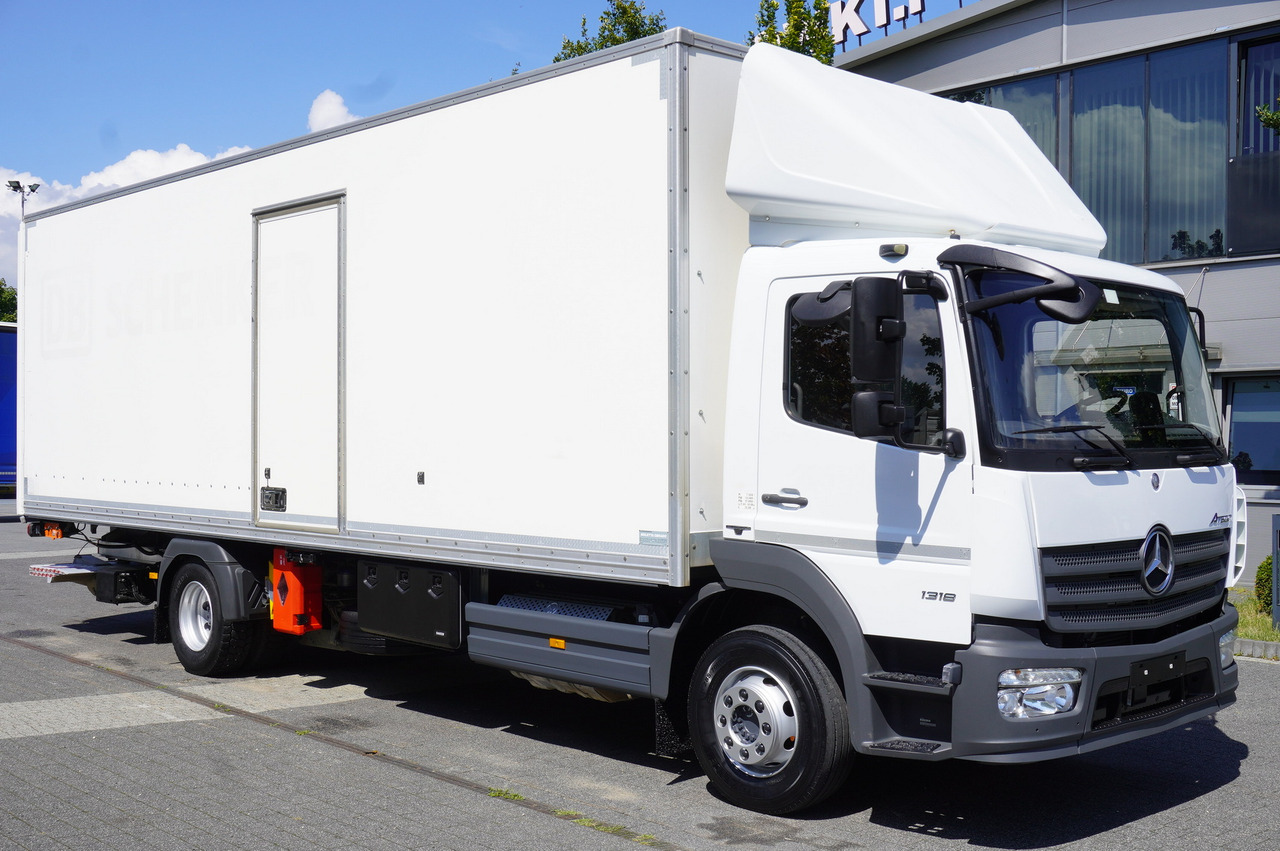 MERCEDES-BENZ Atego 1318 E6 / 20 pallet container / lift / 90 thousand km !!! - 厢式卡车:图1 MERCEDES-BENZ Atego 1318 E6 / 20 pallet container / lift / 90 thousand km !!! - 厢式卡车:图1