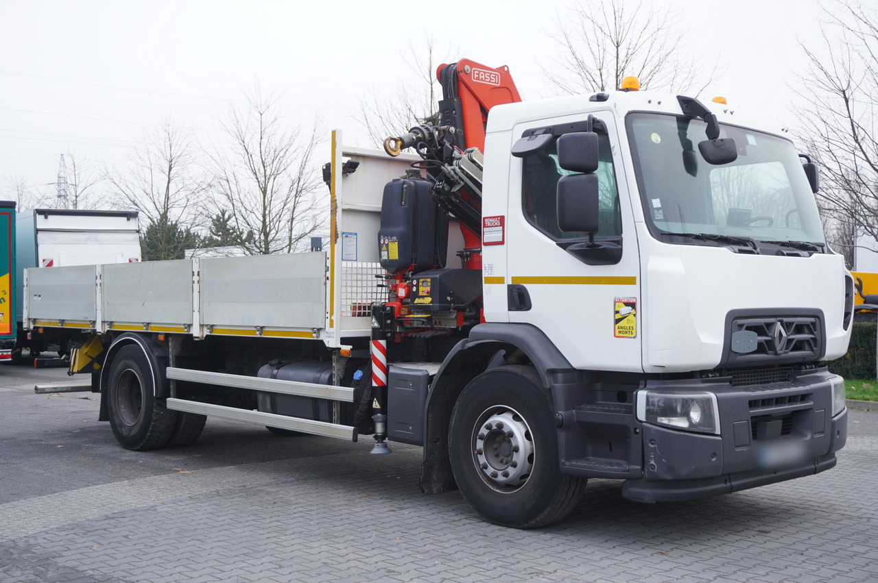 RENAULT C280 DTI 8 / FASSI crane 5.6 T / 560 MTH / range 8 m / Flatbed 15 EPAL - 栏板式/ 平板卡车, 起重车:图2 RENAULT C280 DTI 8 / FASSI crane 5.6 T / 560 MTH / range 8 m / Flatbed 15 EPAL - 栏板式/ 平板卡车, 起重车:图2