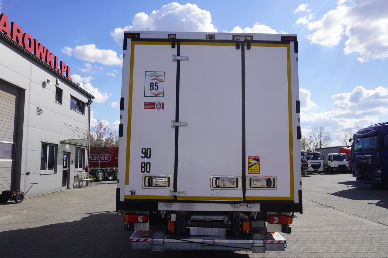 RENAULT D12 / Lamberet refrigerated truck / Dhollandia tail lift 1500 kg / 130 thousand km !! - 冷藏车:图4 RENAULT D12 / Lamberet refrigerated truck / Dhollandia tail lift 1500 kg / 130 thousand km !! - 冷藏车:图4