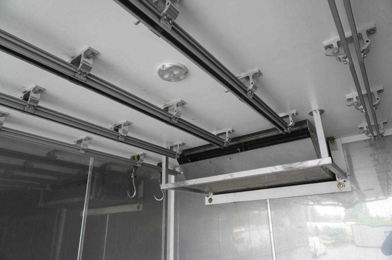 冷藏车 用于运输 肉类 RENAULT D13 / 140 tho km !!! / Meat hook refrigerator / Thermoking T800R / 2 units：图13