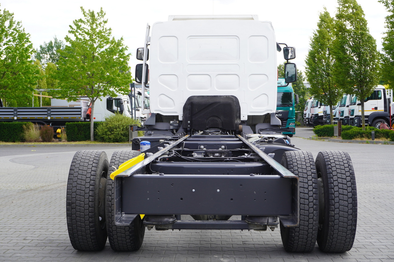 RENAULT D16 / Chassis 7.1 m / Differential lock - 驾驶室底盘卡车:图4 RENAULT D16 / Chassis 7.1 m / Differential lock - 驾驶室底盘卡车:图4