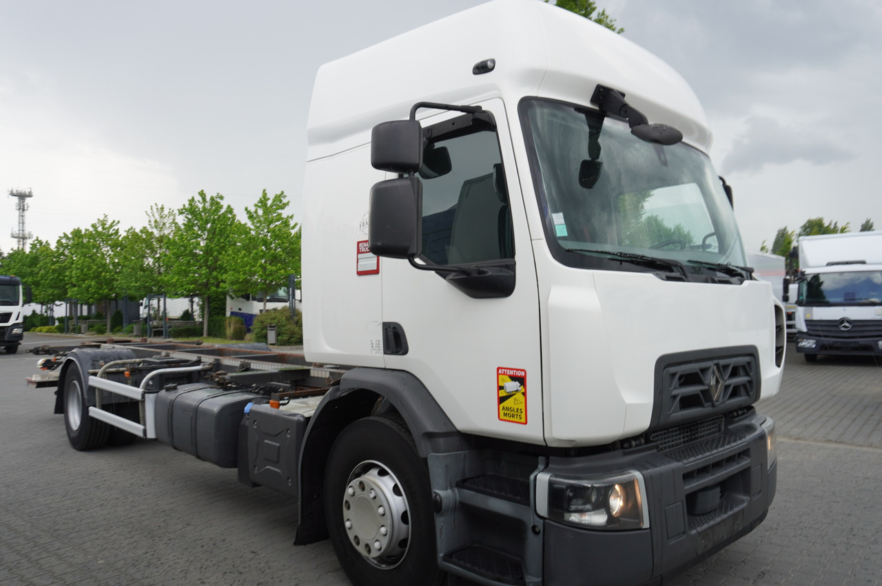 RENAULT D19 Wide Glob / BDF / load capacity 11t / 280 thousand km / tail lift - 驾驶室底盘卡车:图1 RENAULT D19 Wide Glob / BDF / load capacity 11t / 280 thousand km / tail lift - 驾驶室底盘卡车:图1