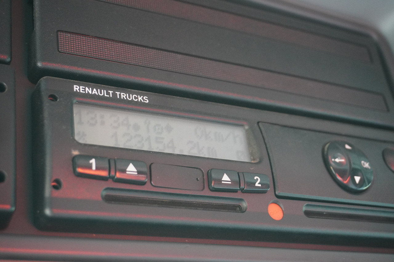 RENAULT K380 6×4 / FASSI F175 crane 7.85 t / 120 thousand km! / 2-sided tipper - 起重车:图2 RENAULT K380 6×4 / FASSI F175 crane 7.85 t / 120 thousand km! / 2-sided tipper - 起重车:图2