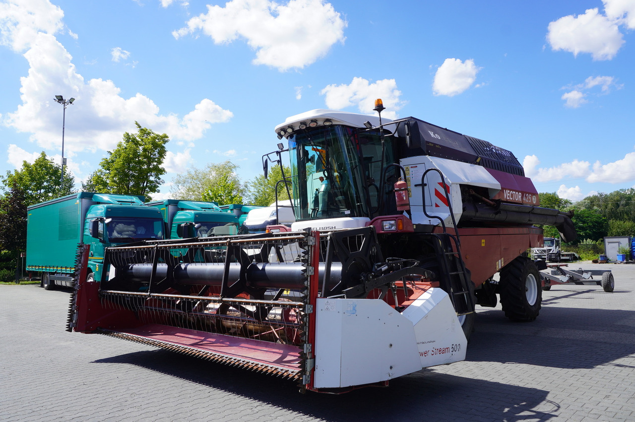 ROSTSELMASH VECTOR 425 RSM-101 grain harvester + Header 5 m + rapeseed harvesting extension / 2300 MTH - 联合收割机:图5 ROSTSELMASH VECTOR 425 RSM-101 grain harvester + Header 5 m + rapeseed harvesting extension / 2300 MTH - 联合收割机:图5