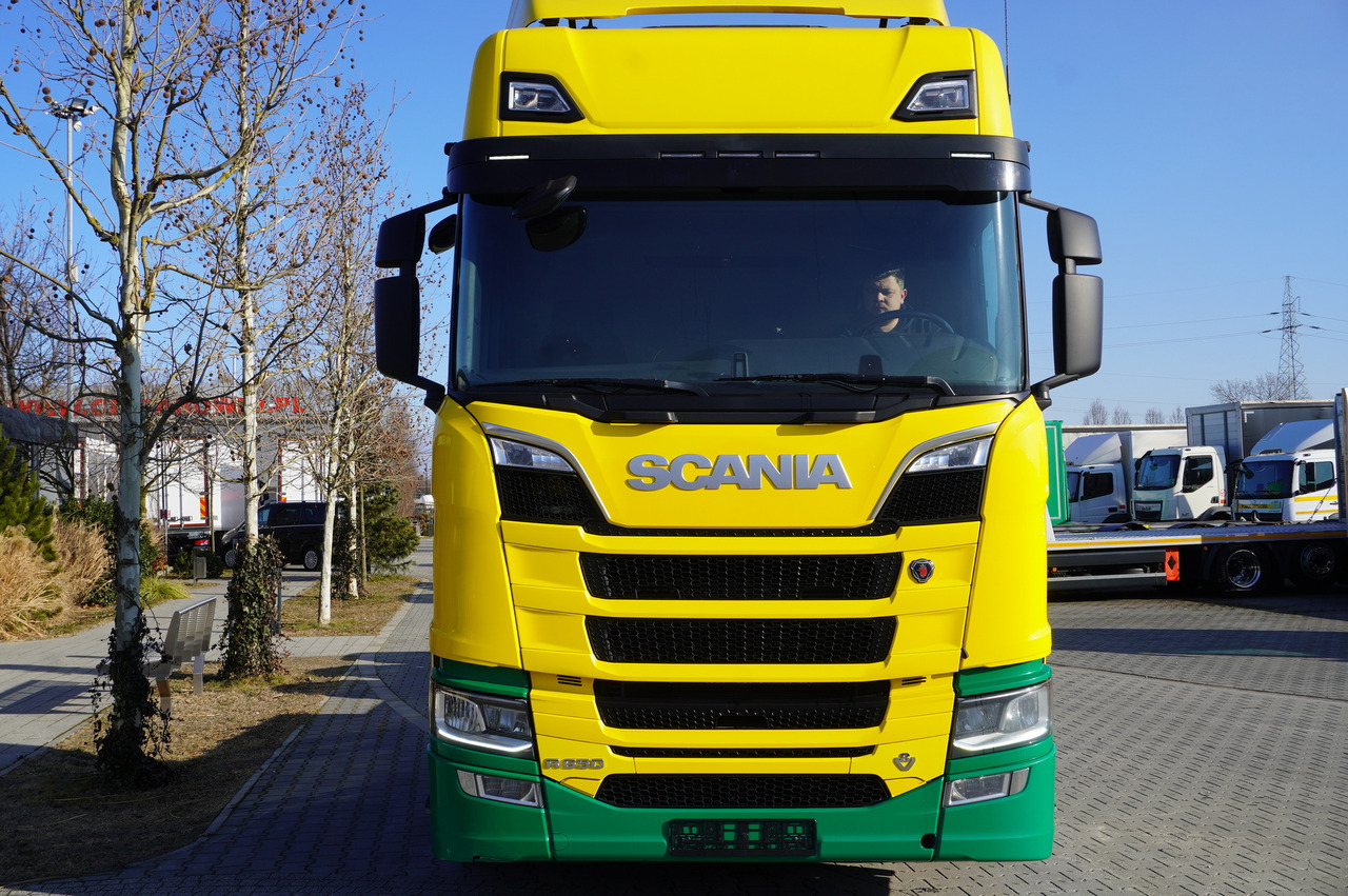 SCANIA R650 V8 8x4/4 E6 / 2020 / Frame 9.7 m - 驾驶室底盘卡车:图3 SCANIA R650 V8 8x4/4 E6 / 2020 / Frame 9.7 m - 驾驶室底盘卡车:图3